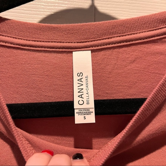 Pink ACOTAR Tshirt - Picture 2 of 2